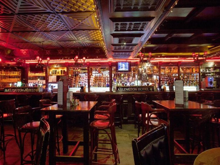 Bar