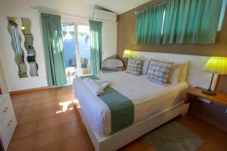 DOUBLE STANDARD Room