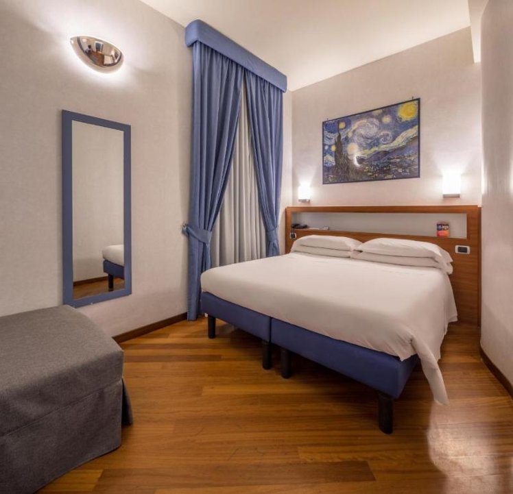 DOUBLE SUPERIOR Room
