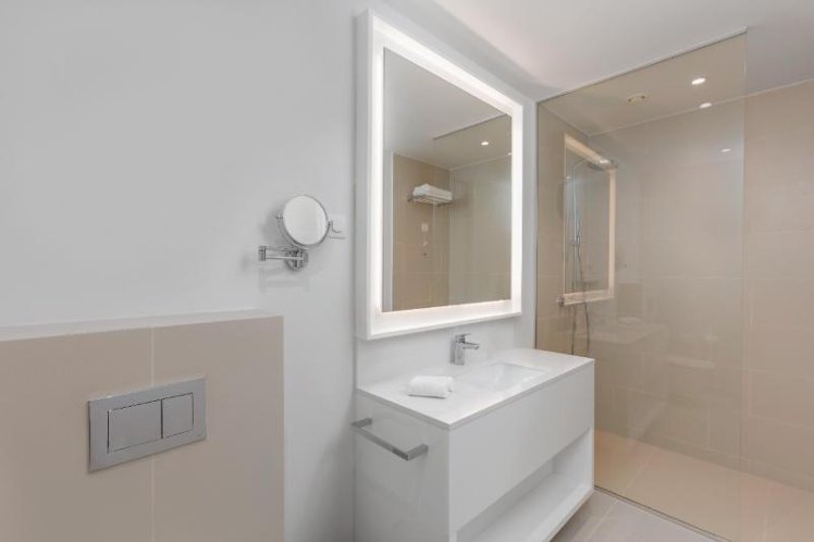 TWIN PREMIUM Room