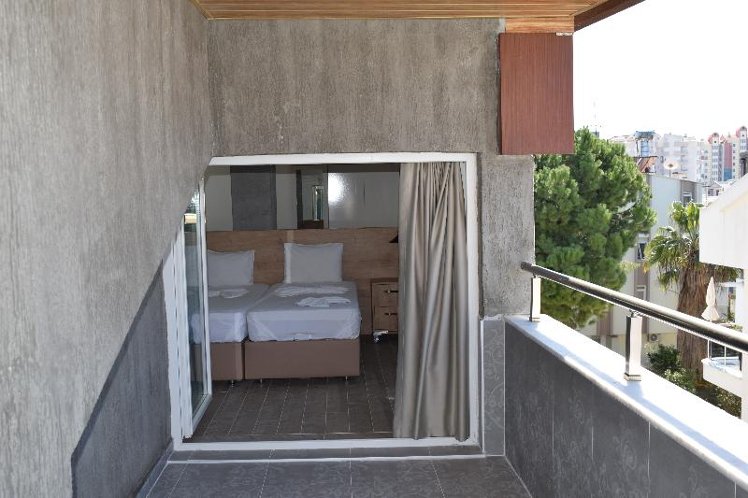 STUDIO ONE BEDROOM Room