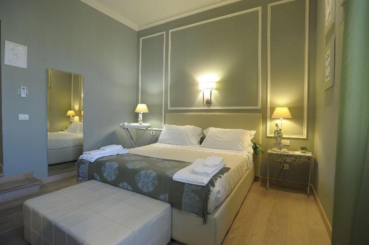 DOUBLE WITH VIEWS Room