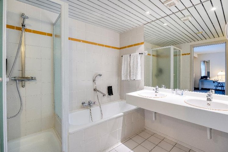 DOUBLE ECONOMY Room