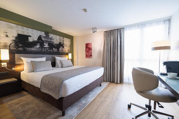 DOUBLE SUPERIOR Room