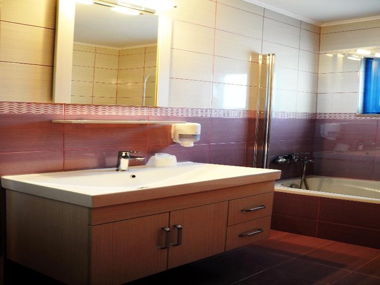 QUADRUPLE SIDE SEA VIEW Room