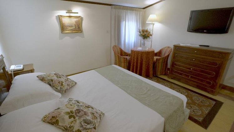 Double or Twin CLASSIC Room