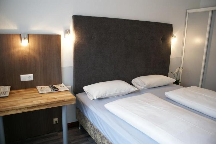 Bahn Hotel Dusseldorf