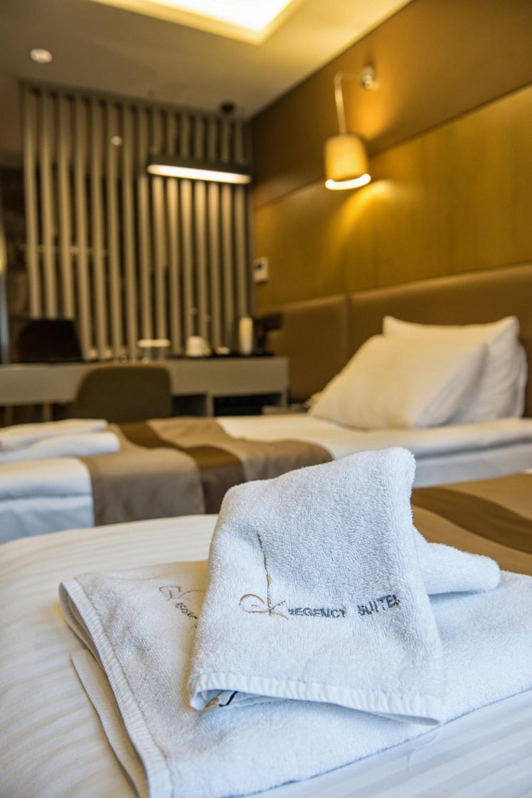 GK Regency Suites