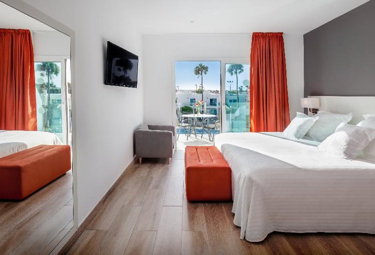 DOUBLE SINGLE USE STANDARD Room