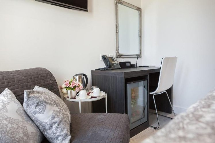 DOUBLE LUXURY Room