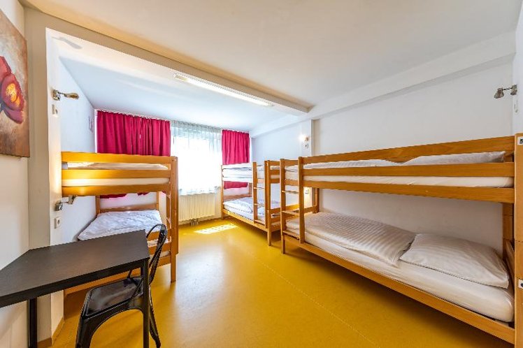 Bed in dormitory CAPACITY 6 Room