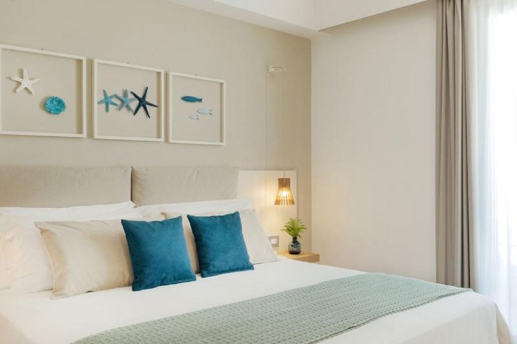 DOUBLE WITH BALCONY Room