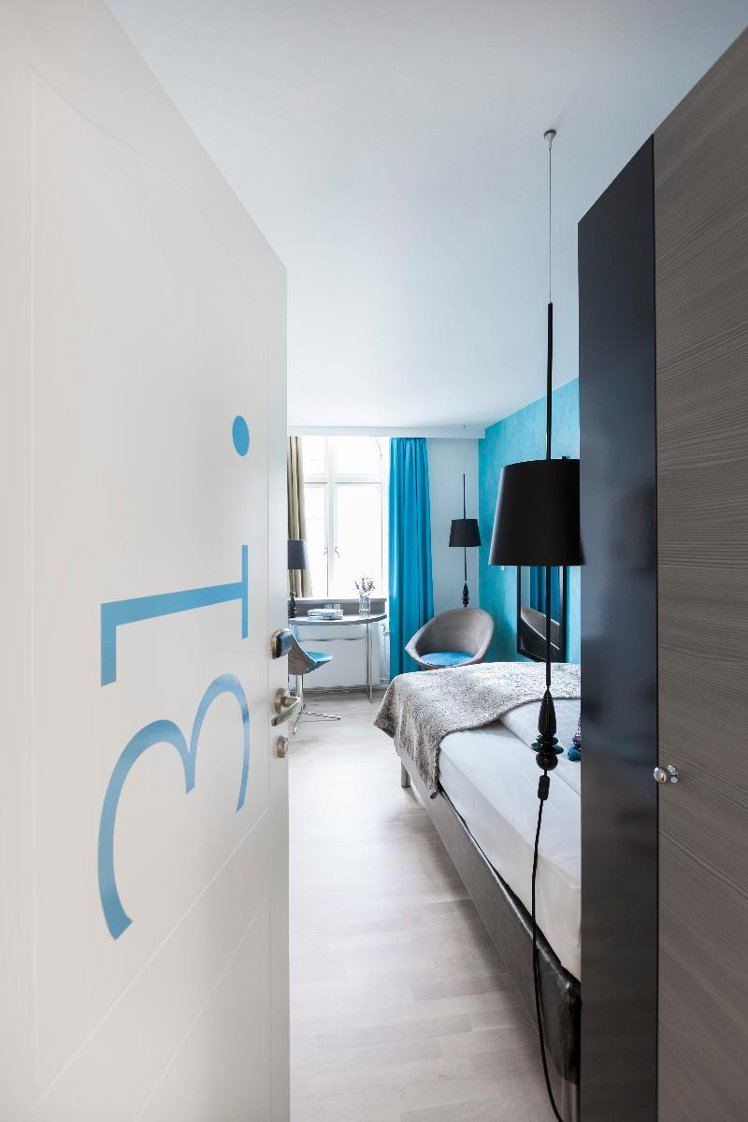 SINGLE STANDARD Room