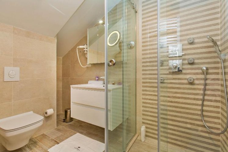 DOUBLE WITH BALCONY Room