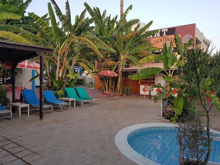 Kkaras Hotel