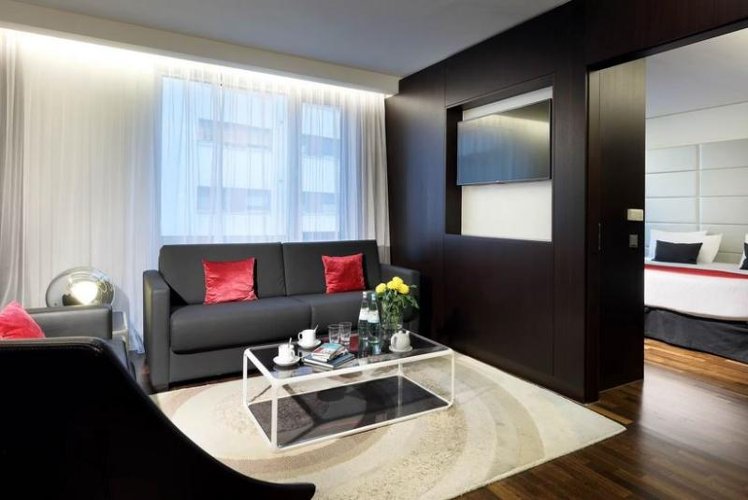 JUNIOR SUITE STANDARD Room
