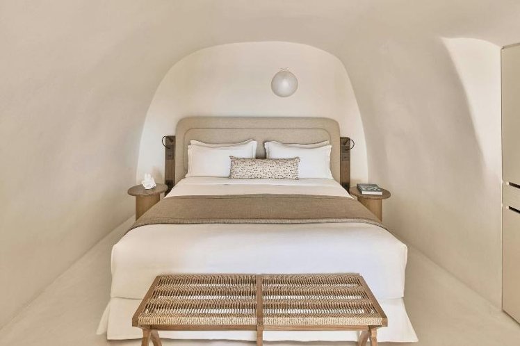 SUITE KING SIZE BED Room