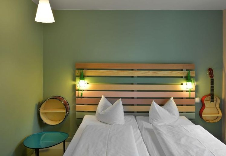 TWIN STANDARD Room
