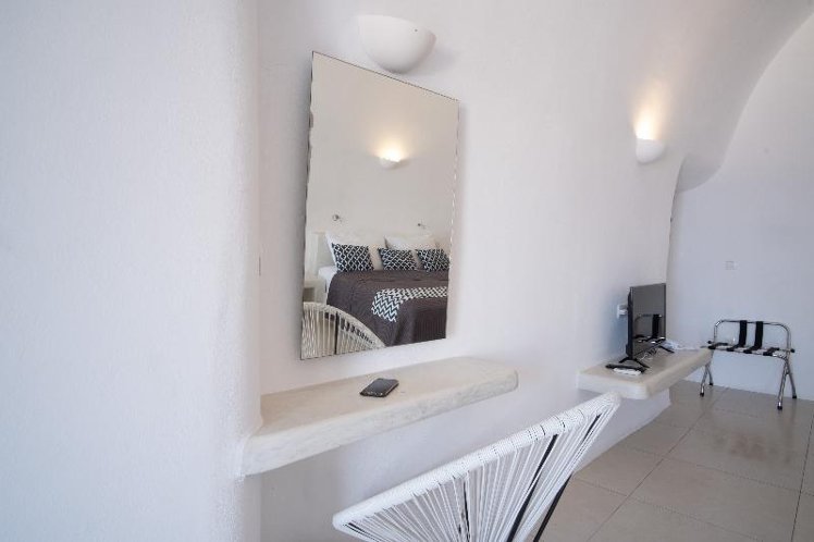 SUITE SUPERIOR WITH VIEWS Room