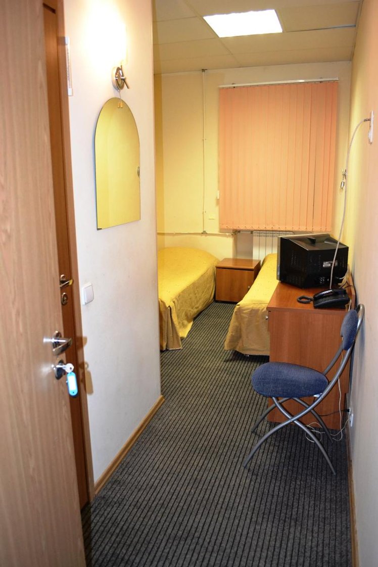 SINGLE STANDARD Room