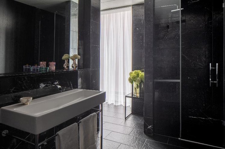 JUNIOR SUITE STANDARD Room