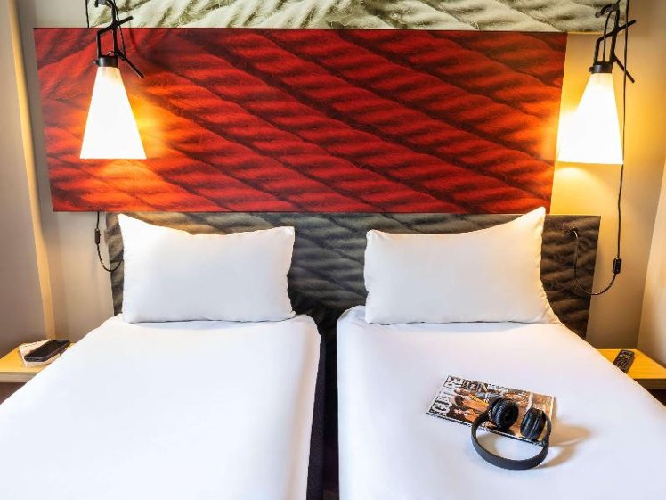TWIN STANDARD Room