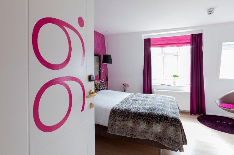 SINGLE DELUXE Room