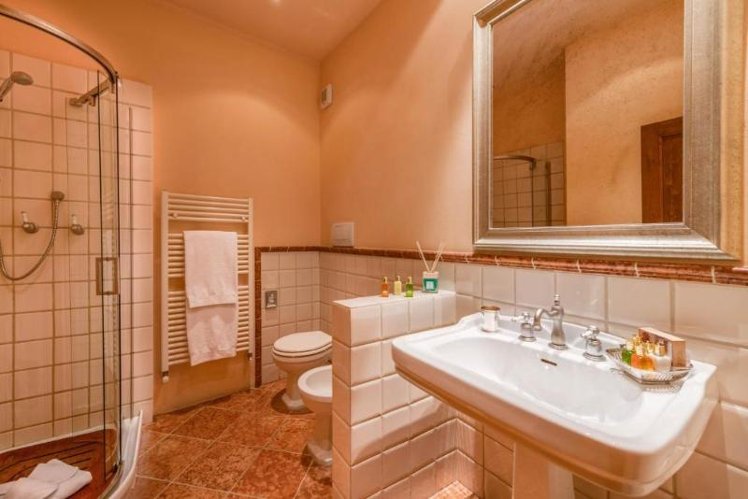 DOUBLE SUPERIOR Room