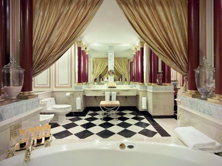 SUITE TWO KING BEDS Room