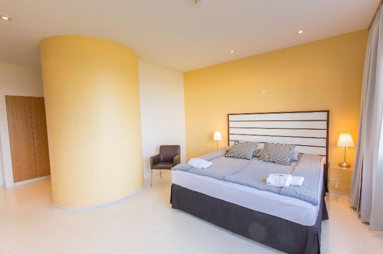 SINGLE DELUXE Room