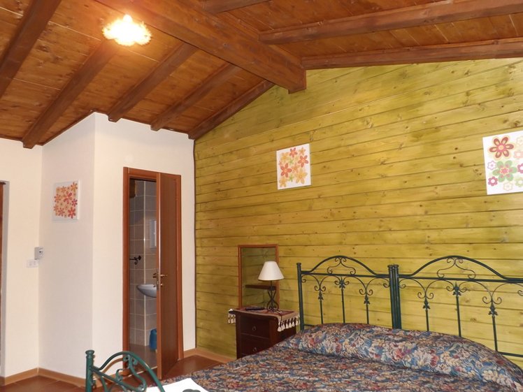 DOUBLE STANDARD Room