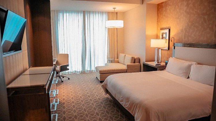 DOUBLE Accessible KING SIZE BED Room