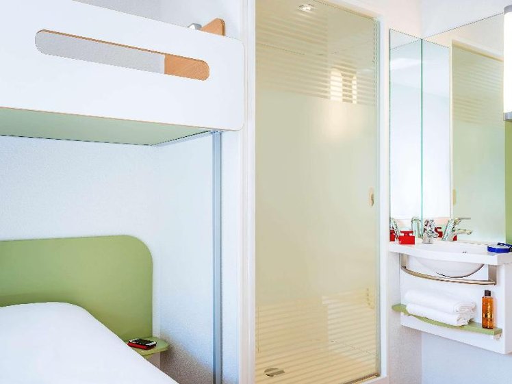 DOUBLE BUNK BED Room