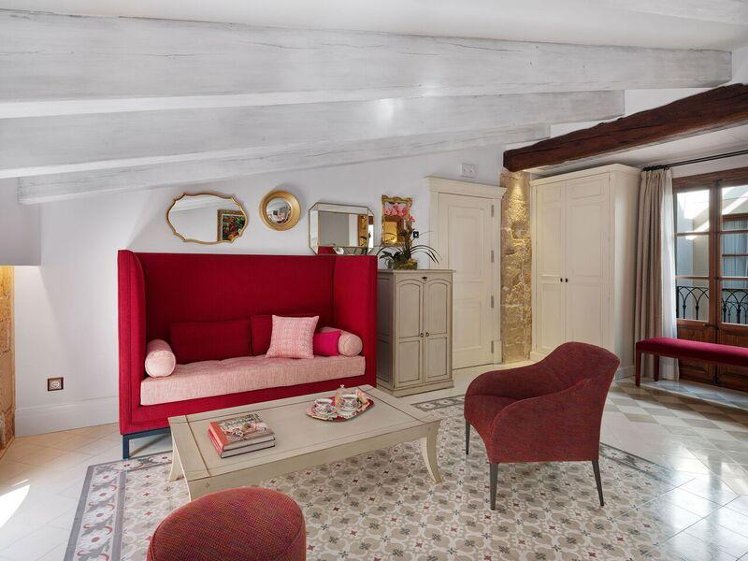 JUNIOR SUITE STANDARD Room