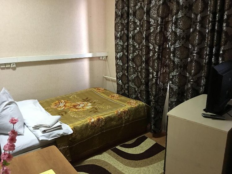 SINGLE STANDARD Room