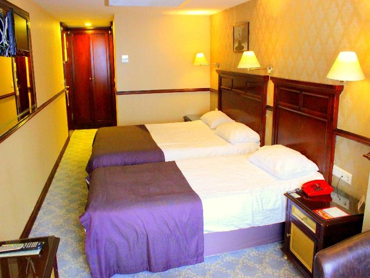 DOUBLE STANDARD Room