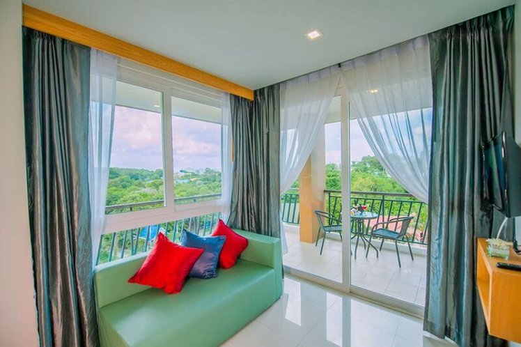JUNIOR SUITE STANDARD Room