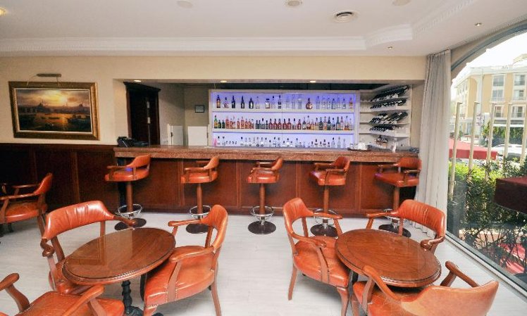 Bar