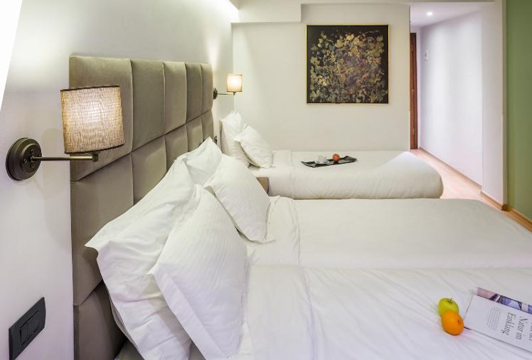 TRIPLE STANDARD Room