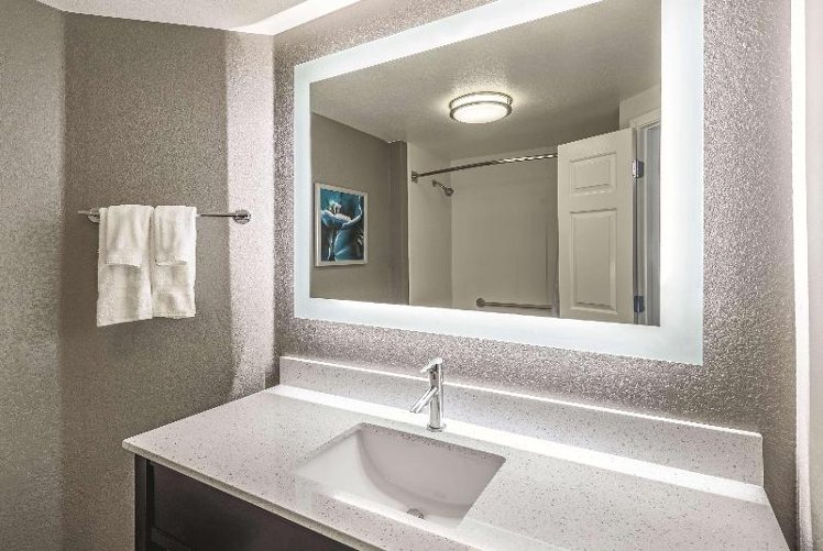 DOUBLE KING BED NON SMOKING Room