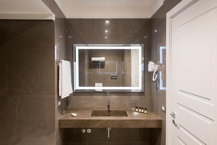 DOUBLE CLASSIC Room