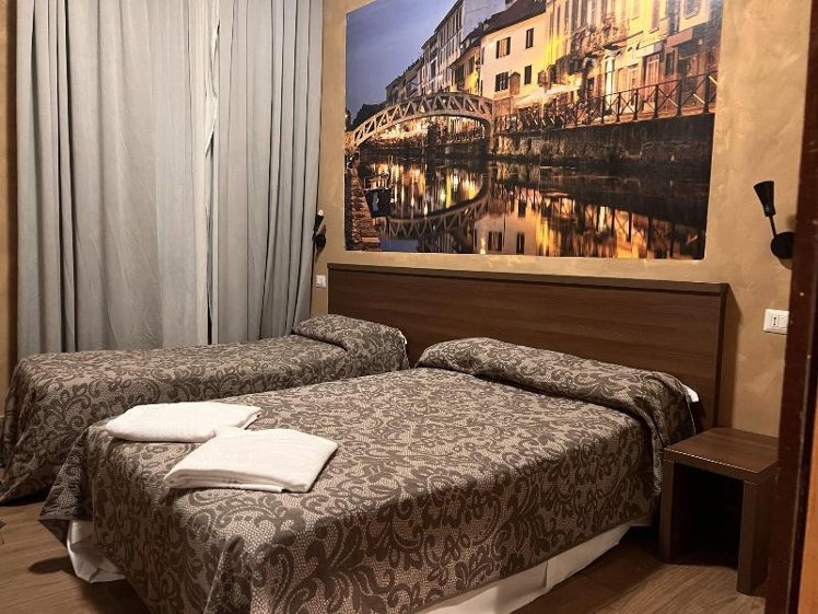 QUADRUPLE STANDARD Room