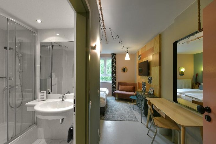 TRIPLE STANDARD Room