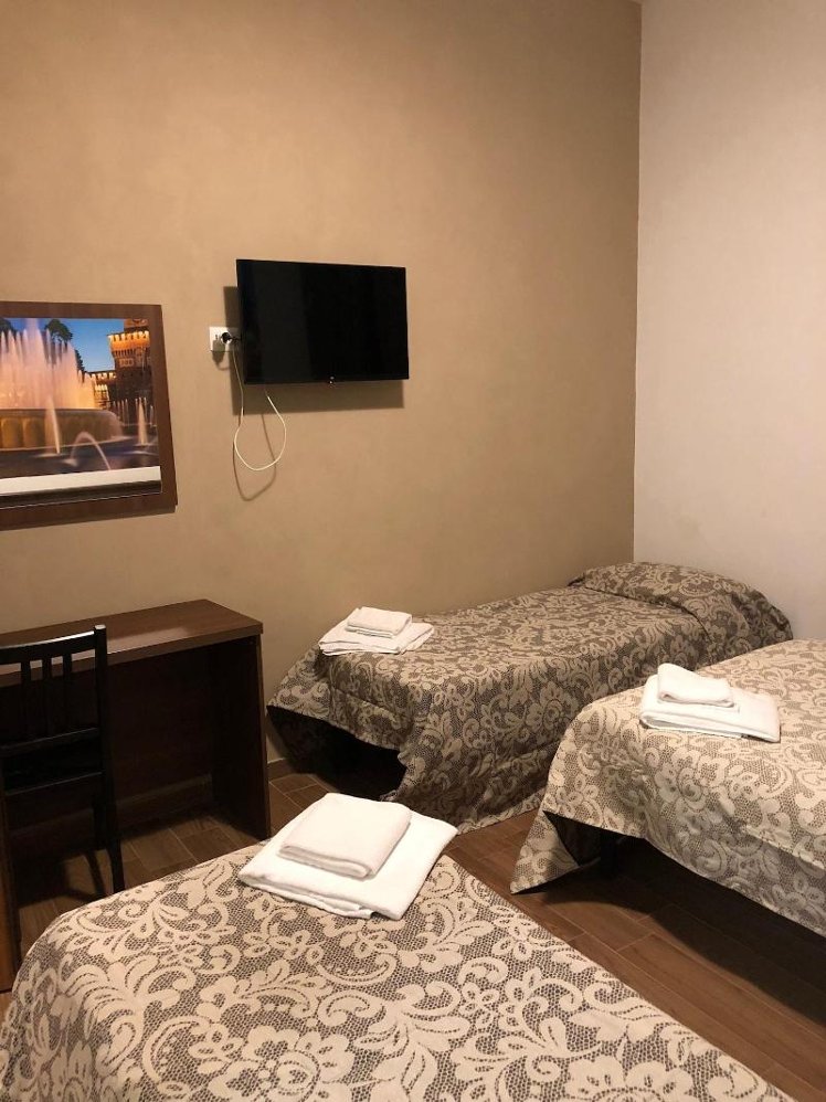 TRIPLE STANDARD Room