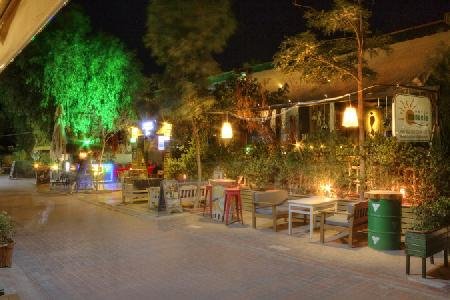Manuela Hotel