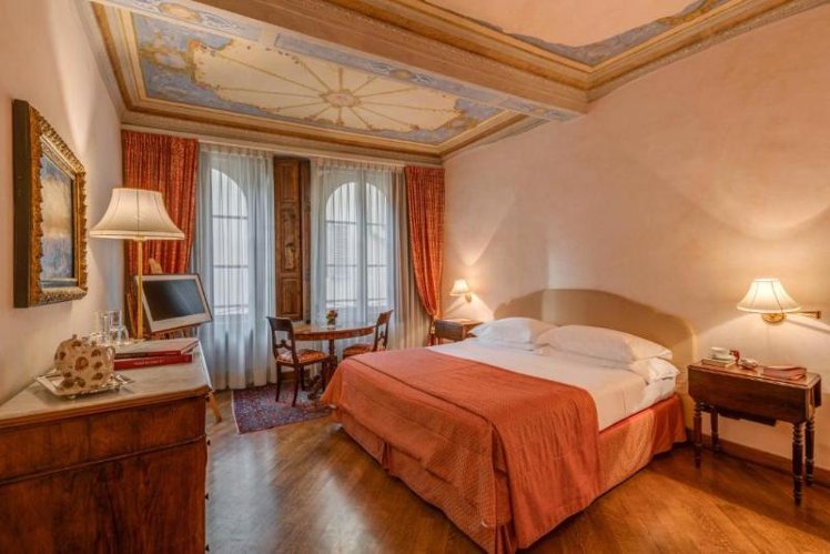 DOUBLE SUPERIOR Room