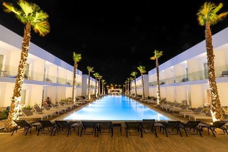 White Dreams Resort