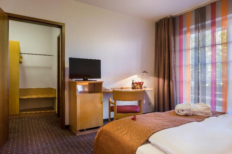 SINGLE SUPERIOR Room