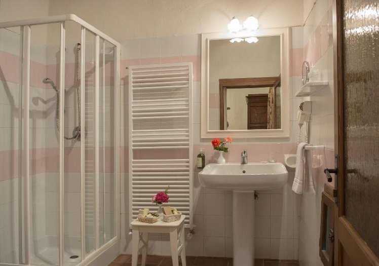 DOUBLE BASIC Room