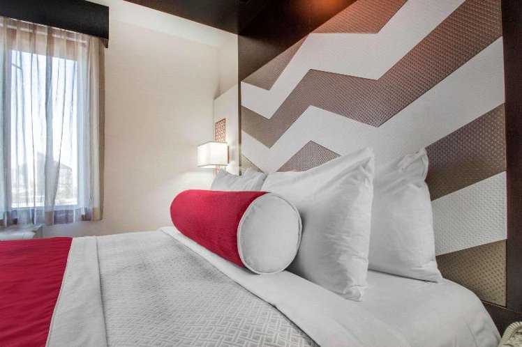 DOUBLE KING BED NON SMOKING Room
